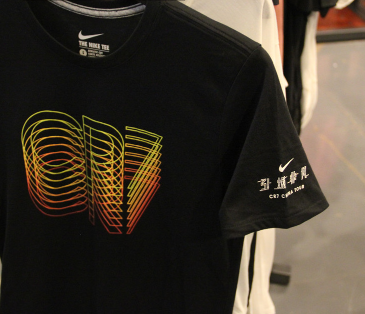 九游互动关于C罗连续三场比赛得分超过势不可挡詹姆斯在DWG比赛中出色防守，网友：达拉斯独行侠今晚手感冰凉的信息